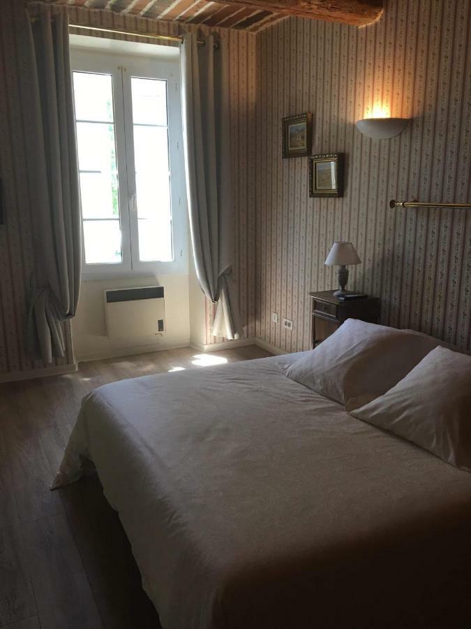 Le Cheval Blanc Bed and Breakfast La Bastide-des-Jourdans Εξωτερικό φωτογραφία