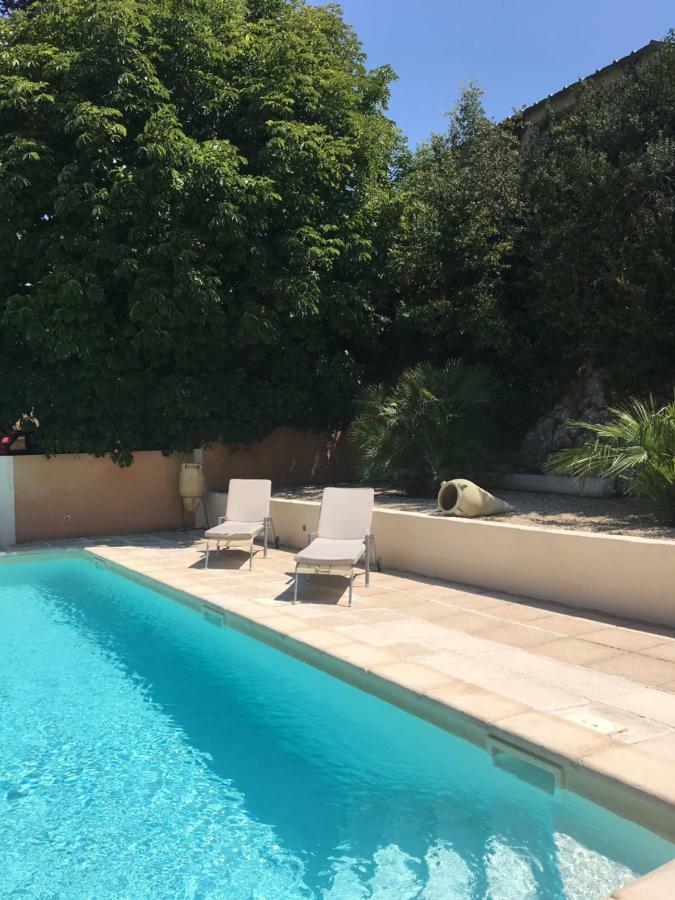 Le Cheval Blanc Bed and Breakfast La Bastide-des-Jourdans Εξωτερικό φωτογραφία